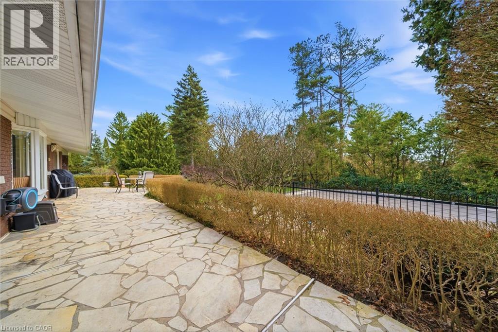 6 SUMMIT CIRCLE - 37