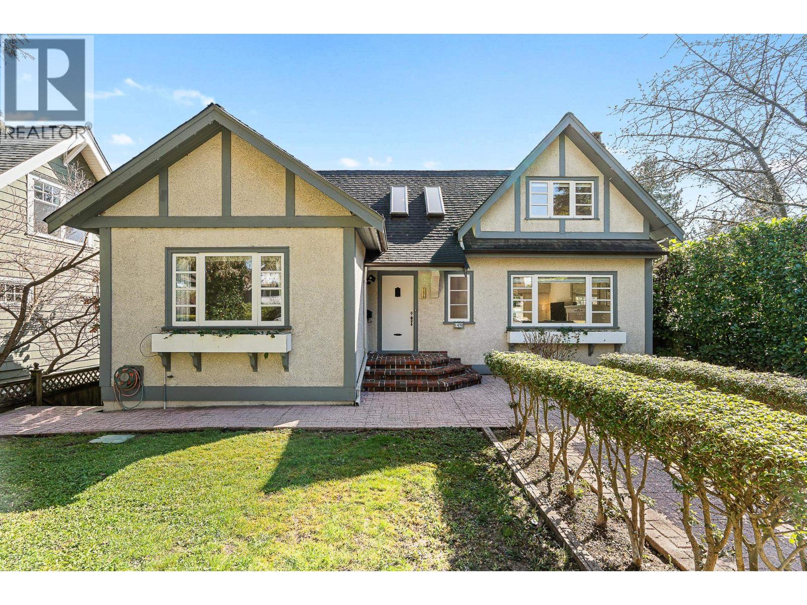 1478 HAYWOOD AVENUE, West Vancouver
