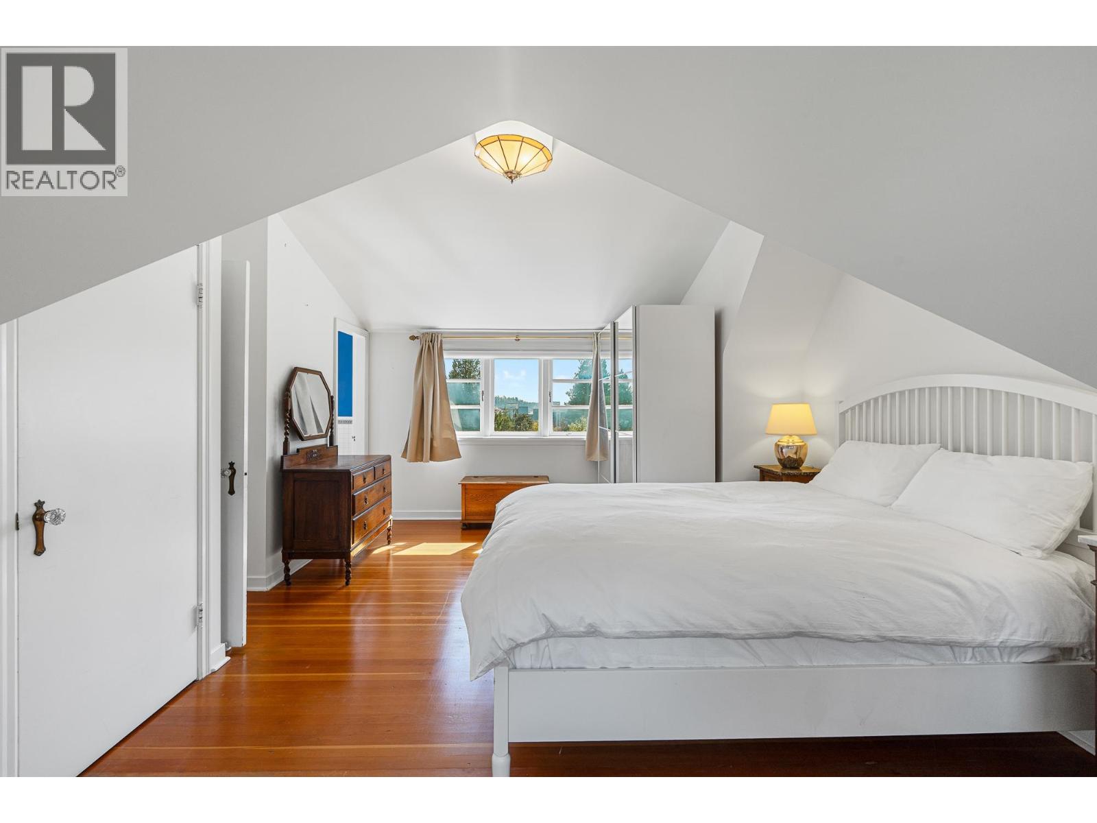 1478 HAYWOOD AVENUE, West Vancouver