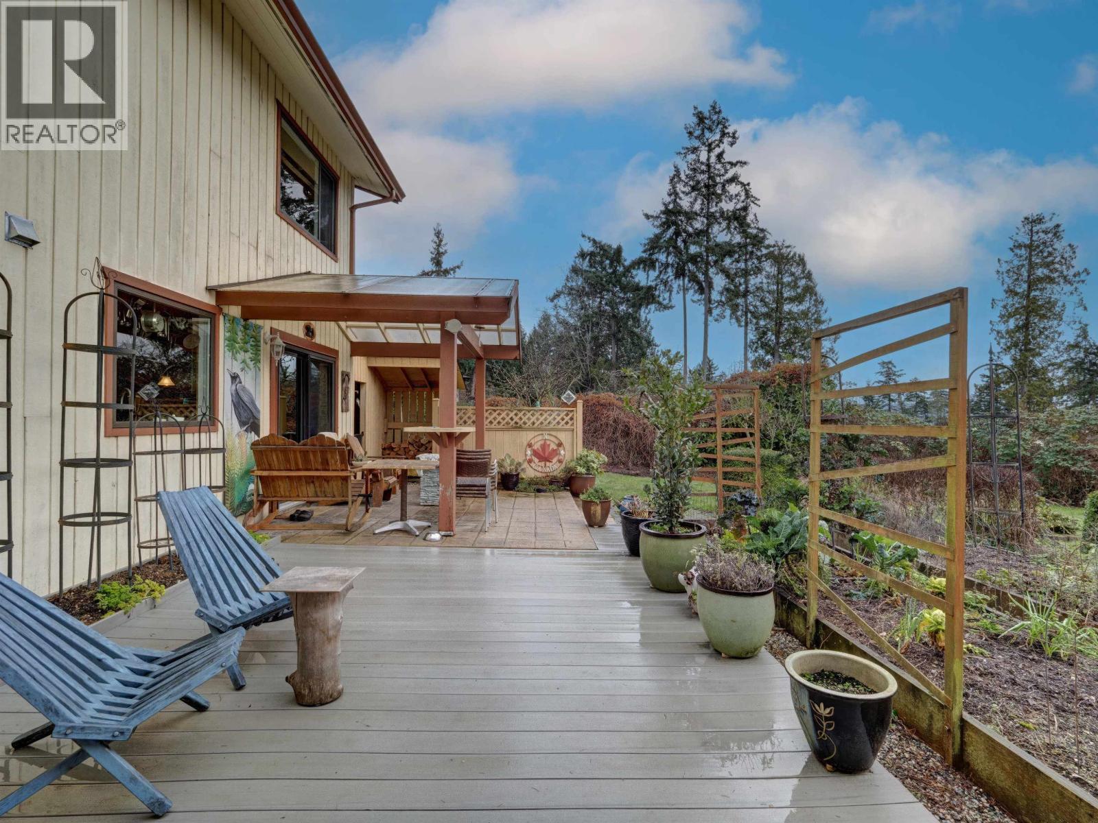6183 BLIGH ROAD — photo 26