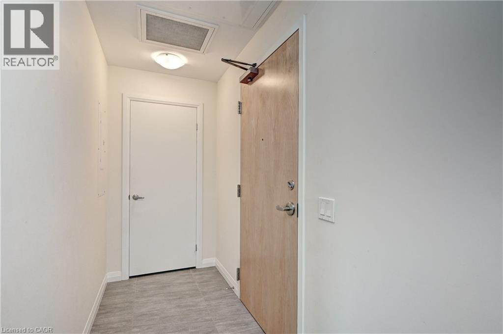 #801 60 CHARLES STREET W - 4