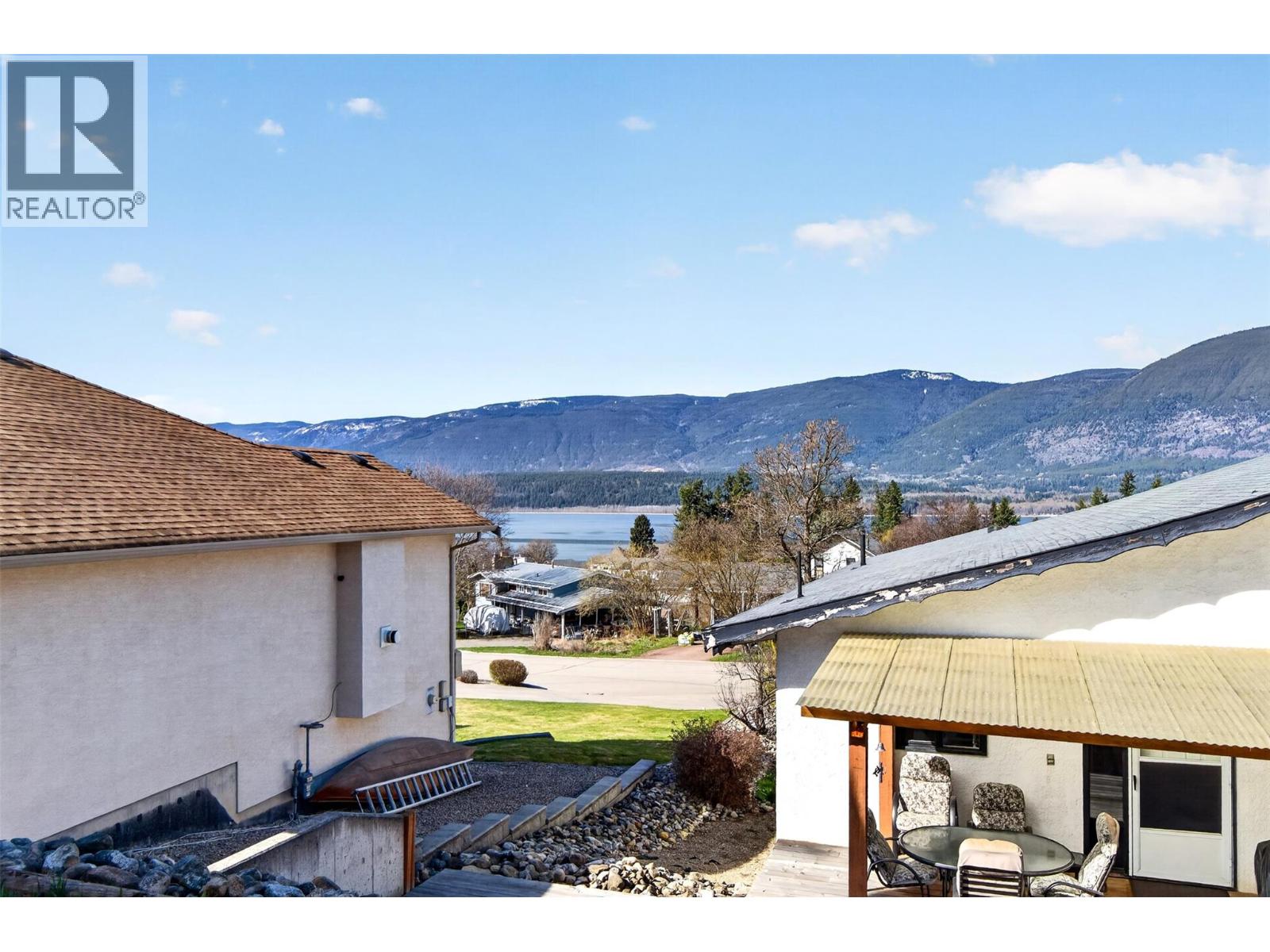 4860 14 STREET NE - 55