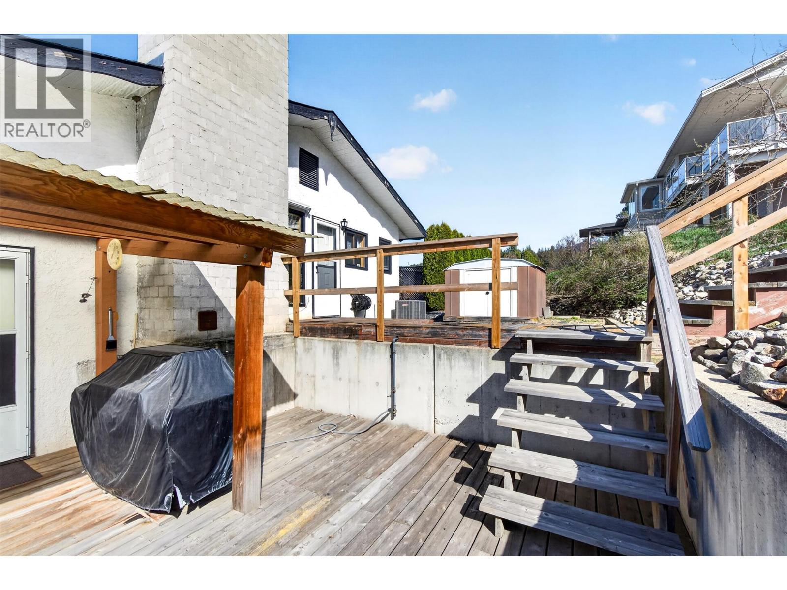 4860 14 STREET NE - 42