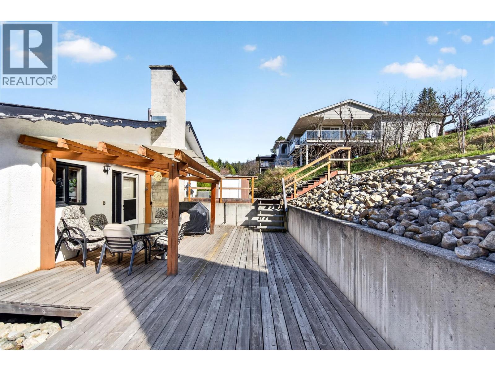 4860 14 Street NE - 44