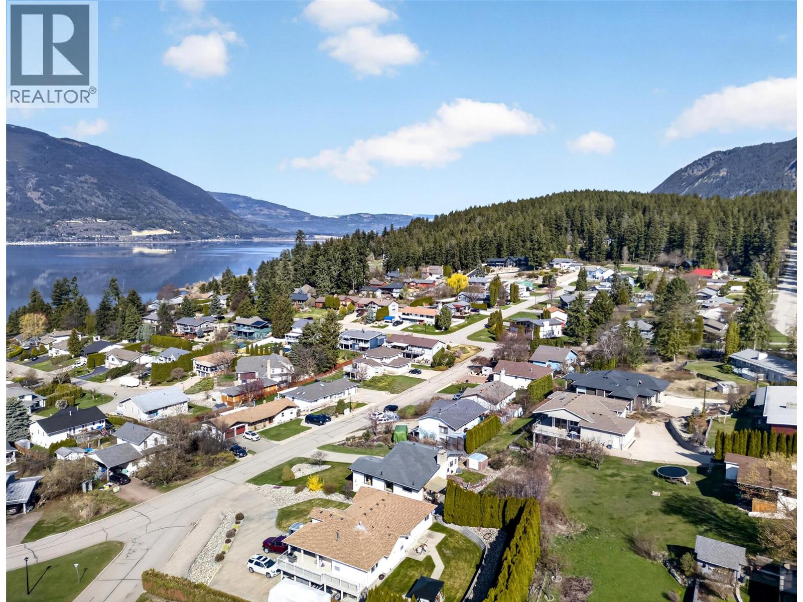 4860 14 STREET NE - 58