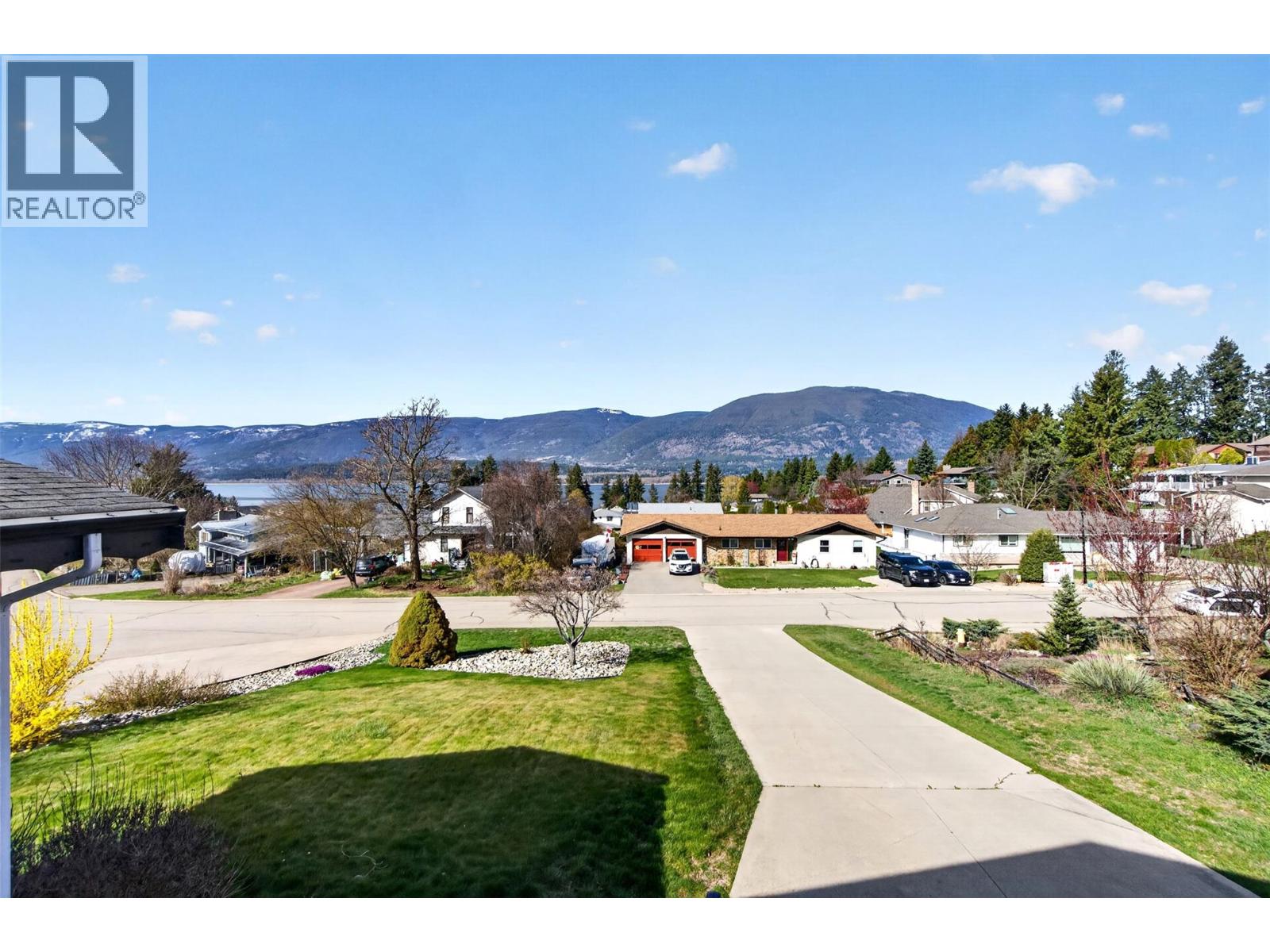 4860 14 STREET NE - 66