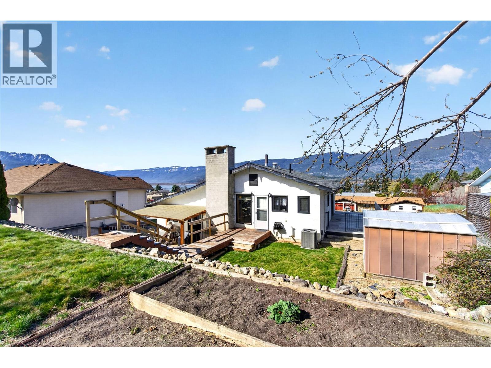 4860 14 Street NE - 53