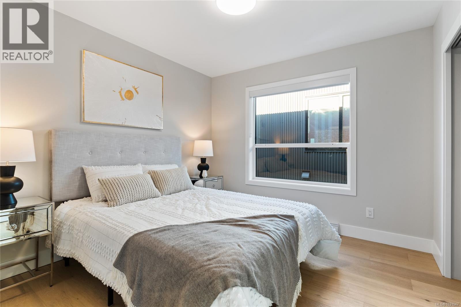 #20 3921 OLYMPIAN WAY - 24