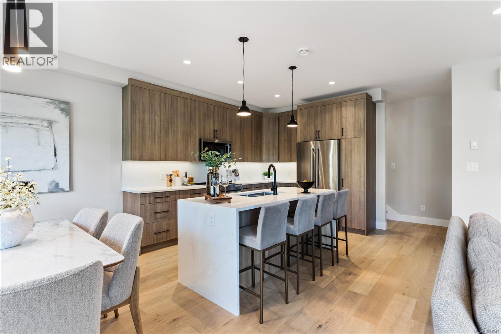 #20 3921 OLYMPIAN WAY - 7