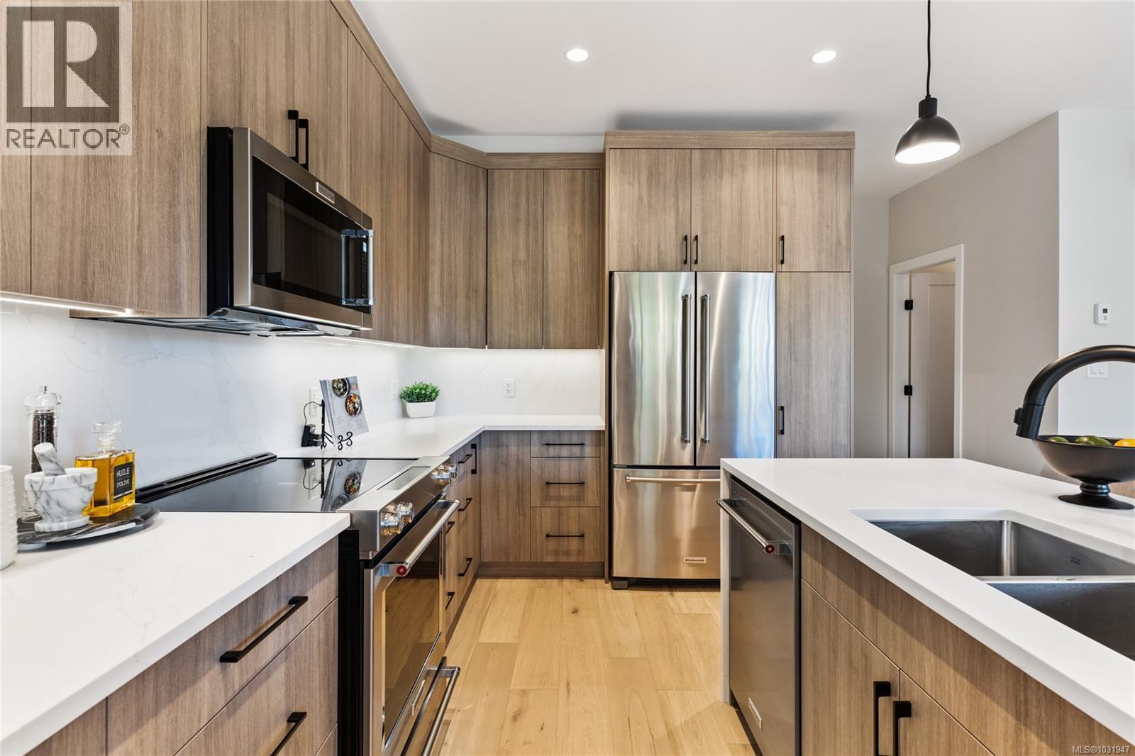 #20 3921 OLYMPIAN WAY - 8