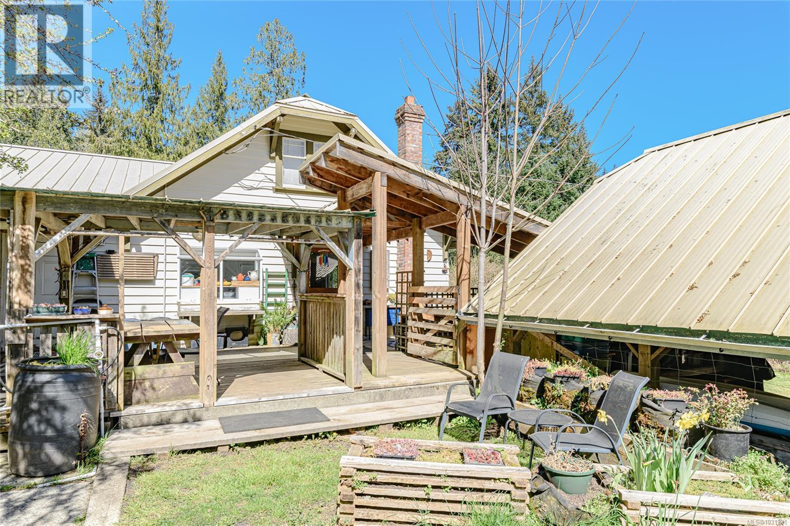 1671 FULFORD-GANGES RD - 12