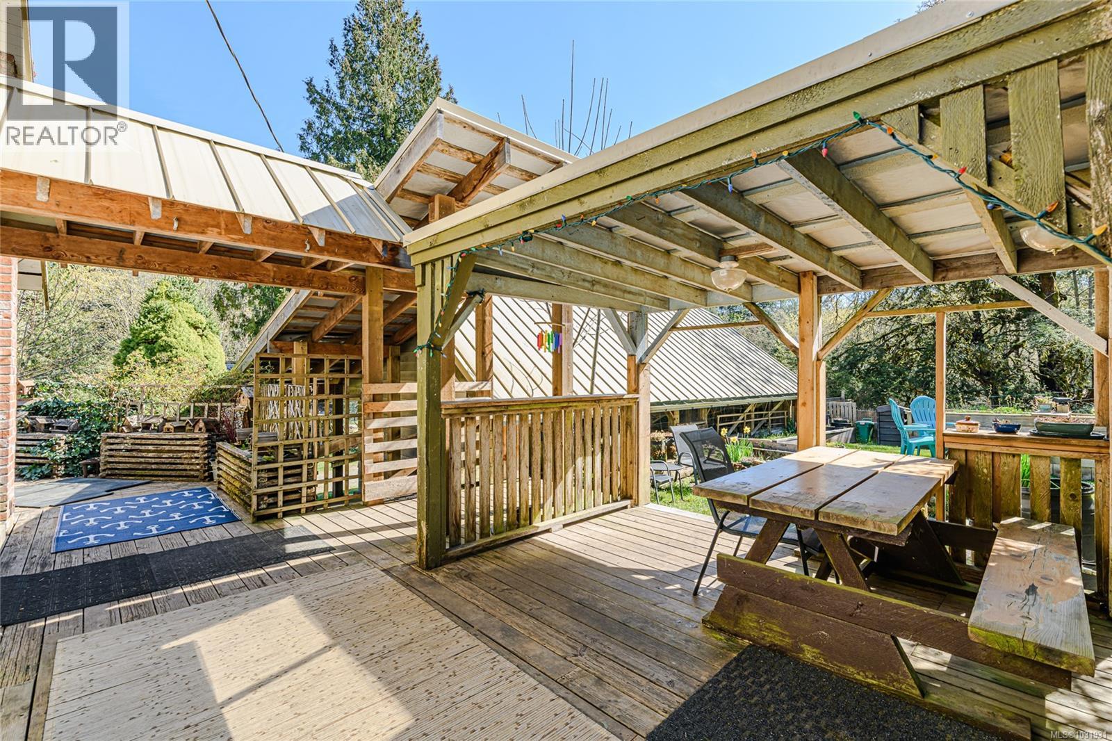 1671 FULFORD-GANGES RD - 14