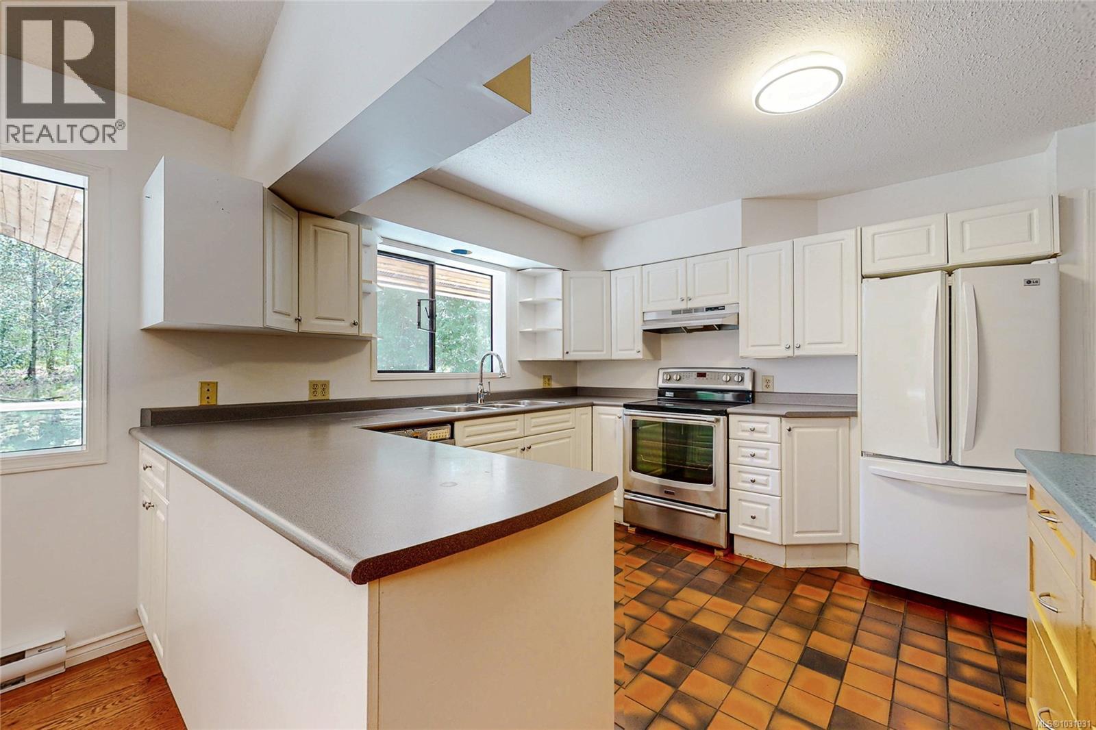 1671 FULFORD-GANGES RD - 20