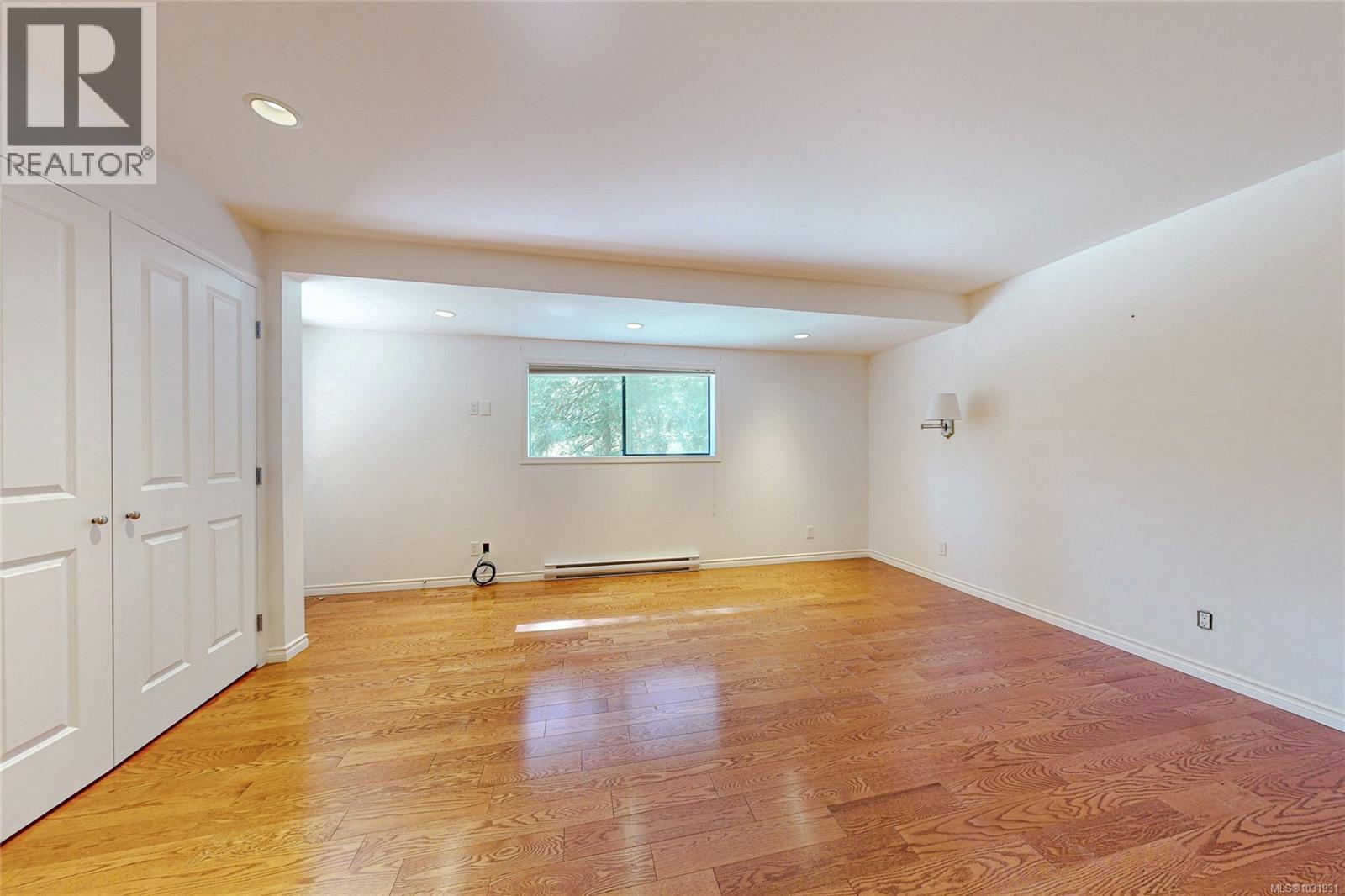 1671 FULFORD-GANGES RD - 28