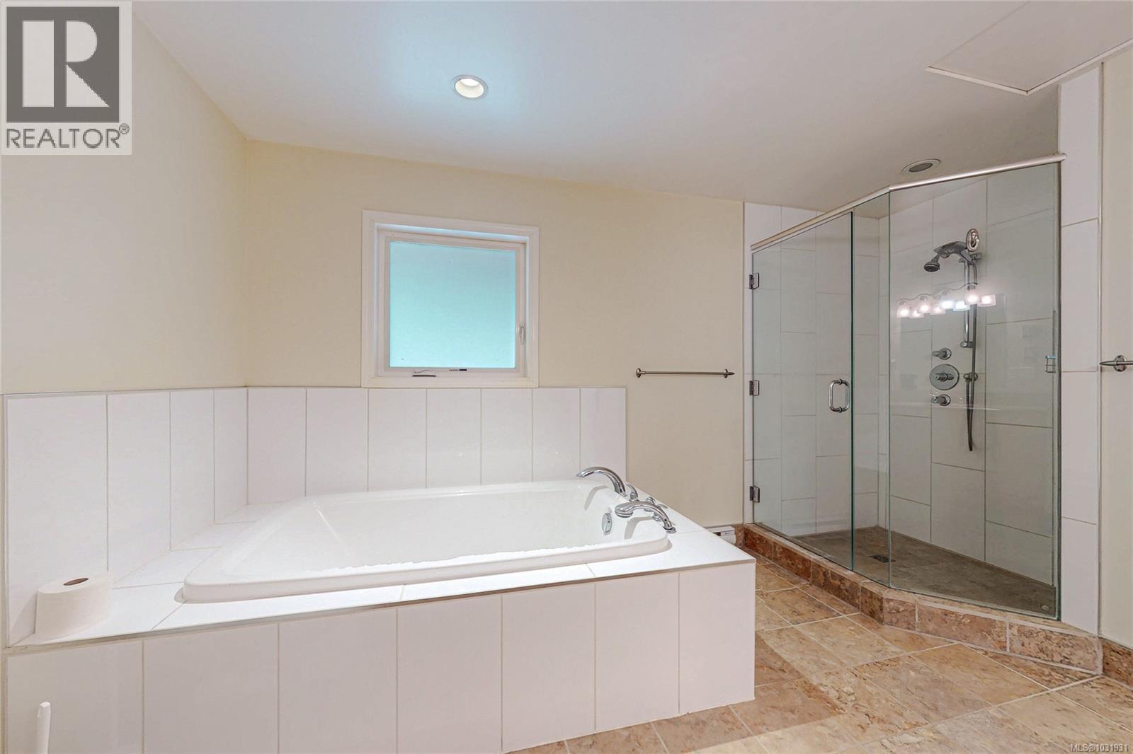 1671 FULFORD-GANGES RD - 31