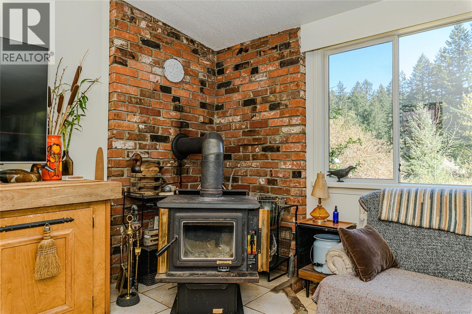 1671 FULFORD-GANGES RD - 43