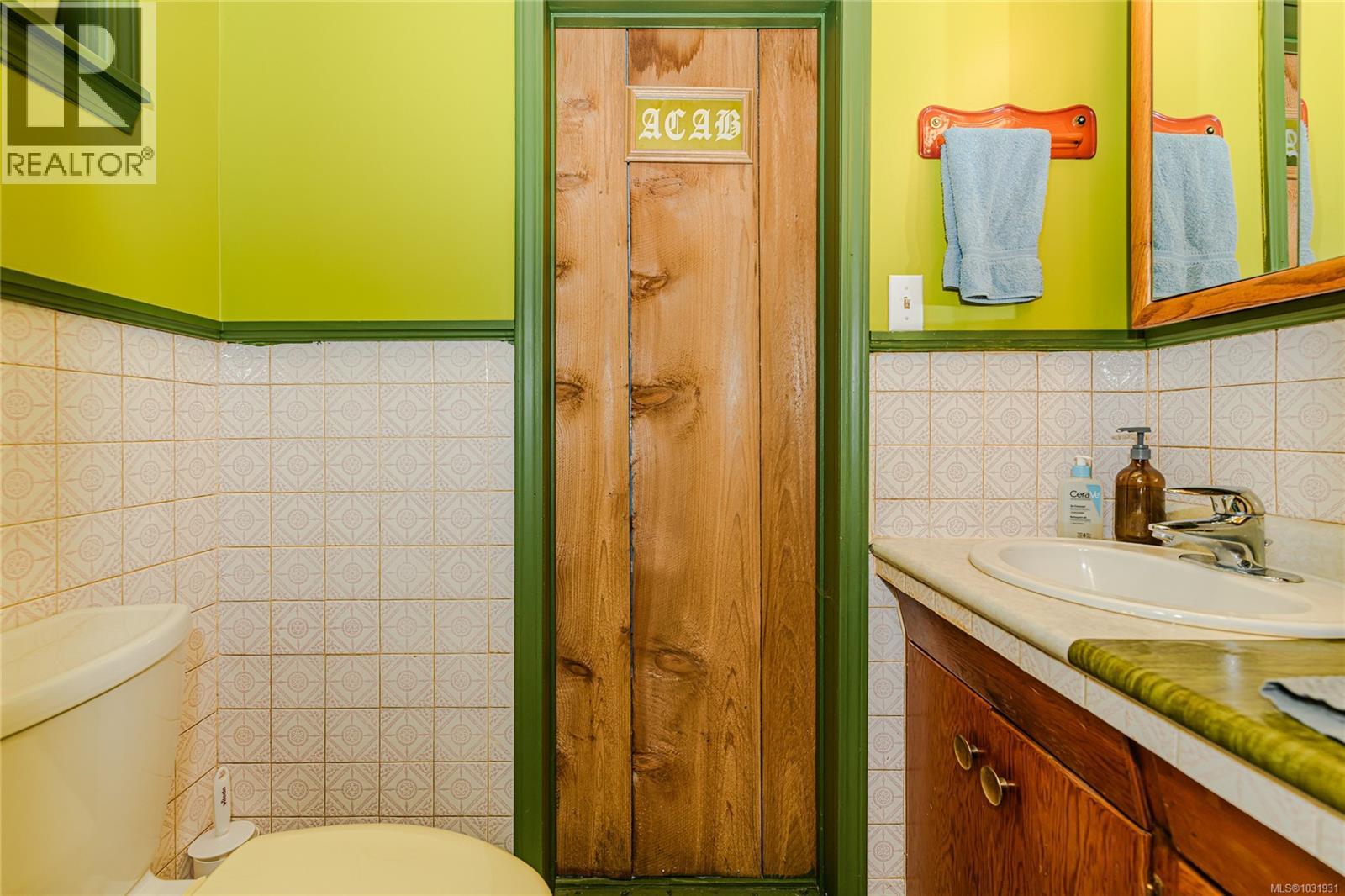 1671 FULFORD-GANGES RD - 48