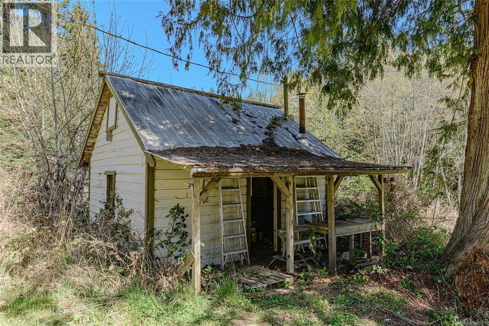 1671 Fulford-Ganges Rd - 59