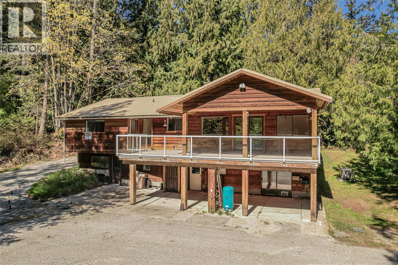 1671 Fulford-Ganges Rd - 6
