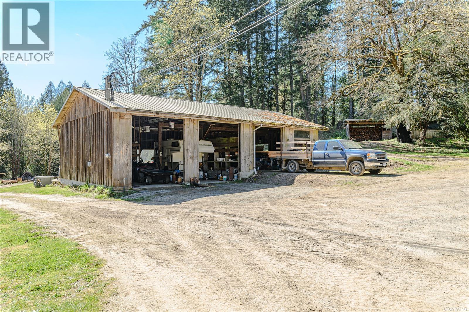 1671 FULFORD-GANGES RD - 61