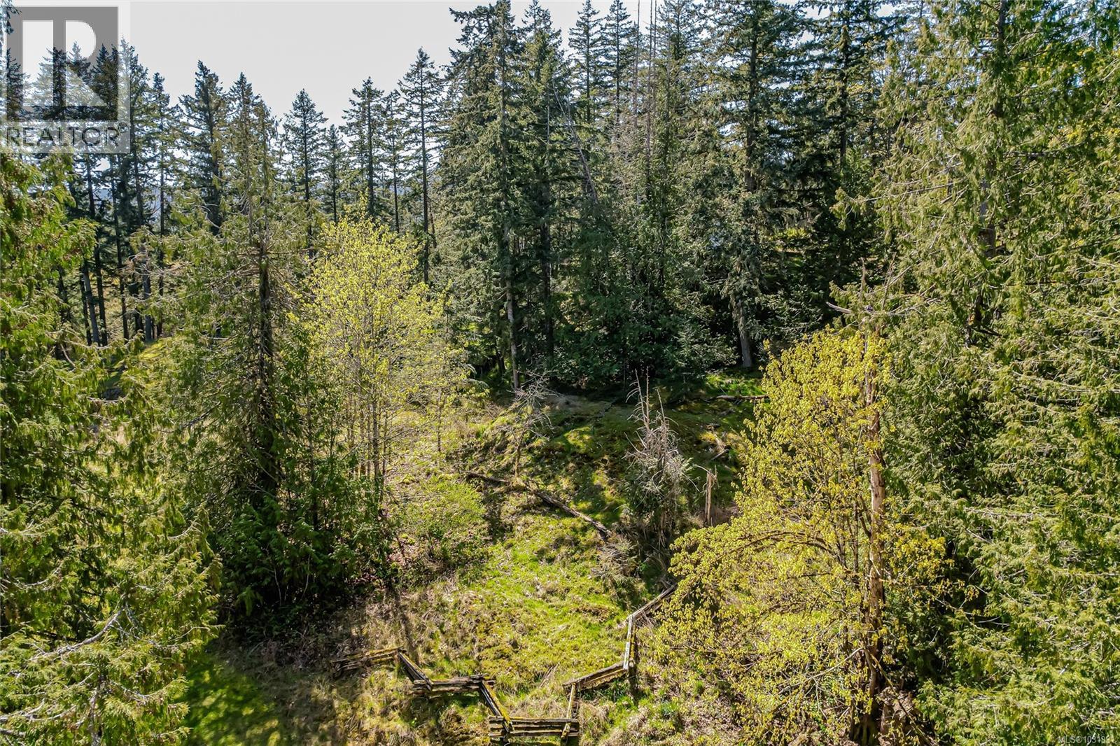 1671 FULFORD-GANGES RD - 72