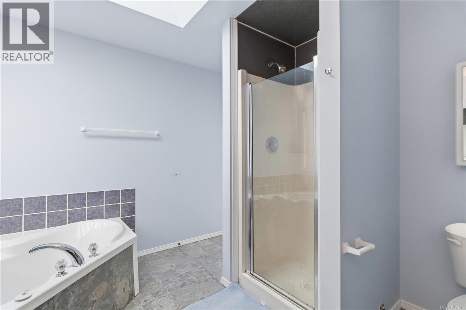 863 PARKLANDS DR - 19