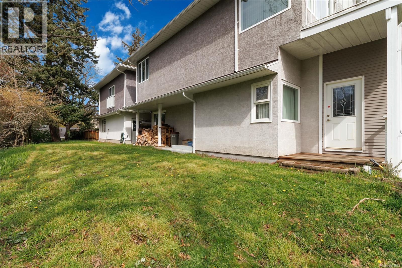 863 PARKLANDS DR - 31