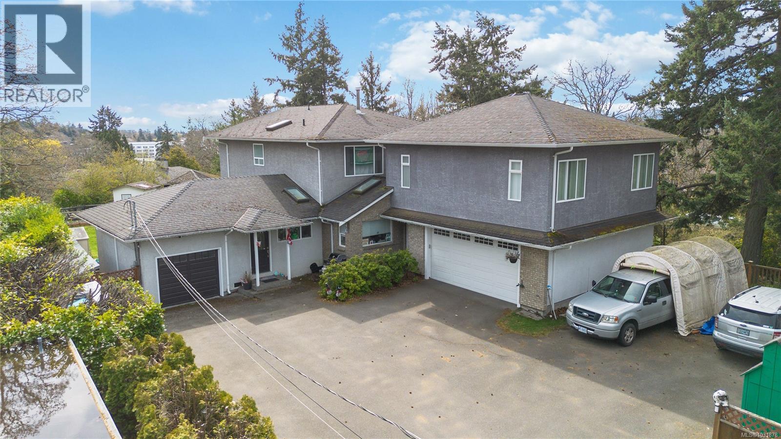 863 PARKLANDS DR - 39