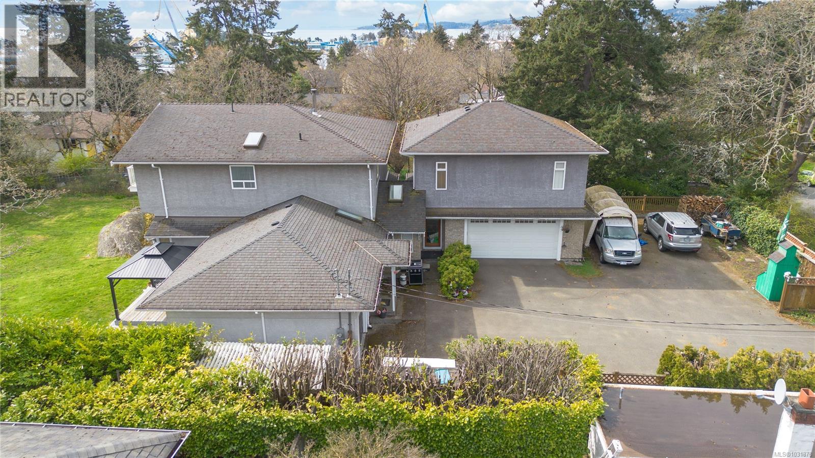 863 PARKLANDS DR - 40