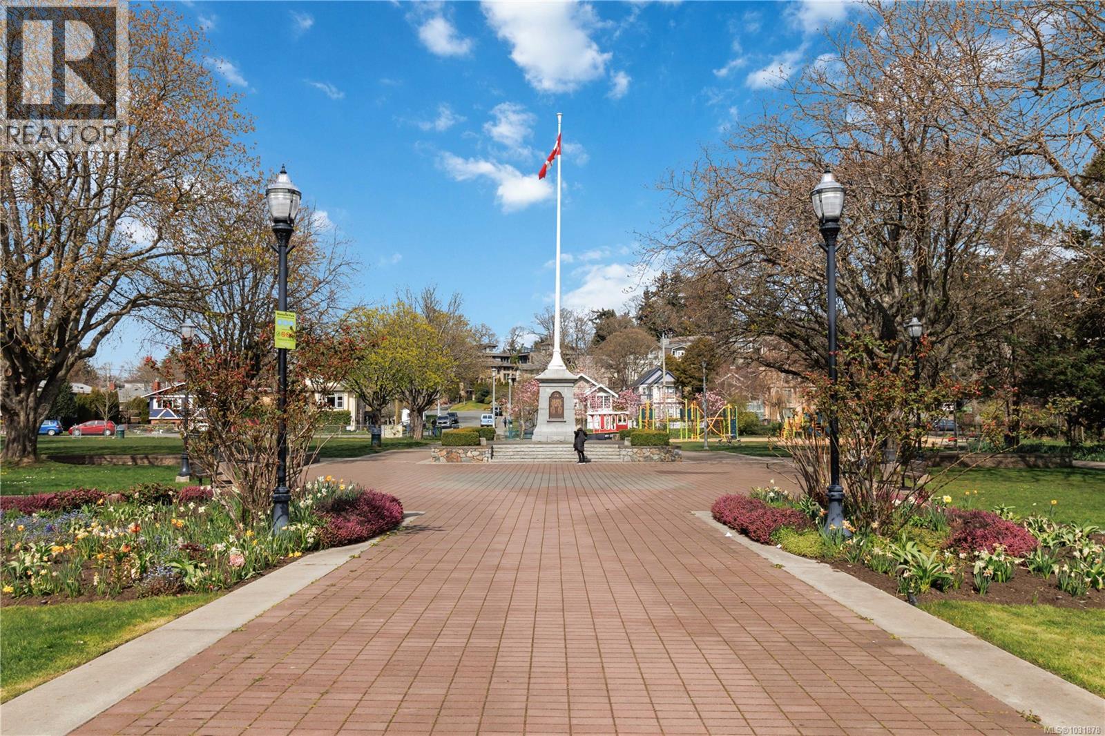 863 PARKLANDS DR - 54