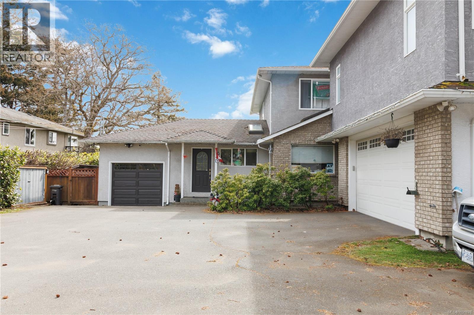 863 PARKLANDS DR - 6