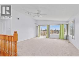 863 Parklands Dr, Esquimalt, BC V9A4L6 Photo 20