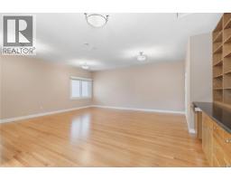 863 Parklands Dr, Esquimalt, BC V9A4L6 Photo 25