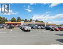 863 Parklands Dr, Esquimalt, BC V9A4L6 Photo 43