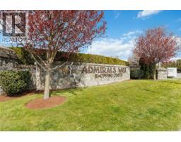 863 Parklands Dr, Esquimalt, BC V9A4L6 Photo 45