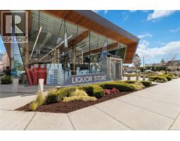 863 Parklands Dr, Esquimalt, BC V9A4L6 Photo 47