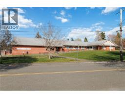 863 Parklands Dr, Esquimalt, BC V9A4L6 Photo 57
