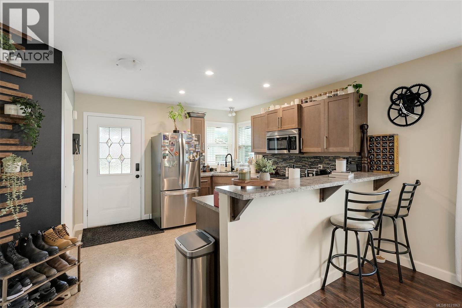 1116 FITZGERALD RD - 18