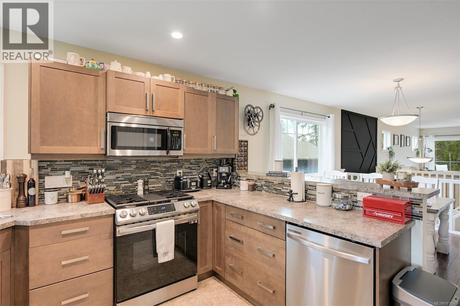 1116 FITZGERALD RD - 22