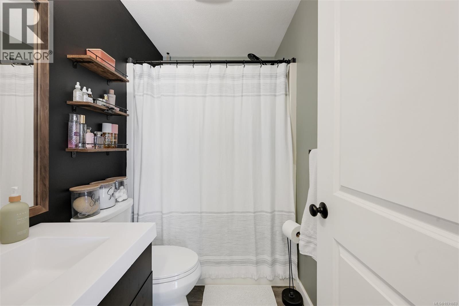 1116 FITZGERALD RD - 44