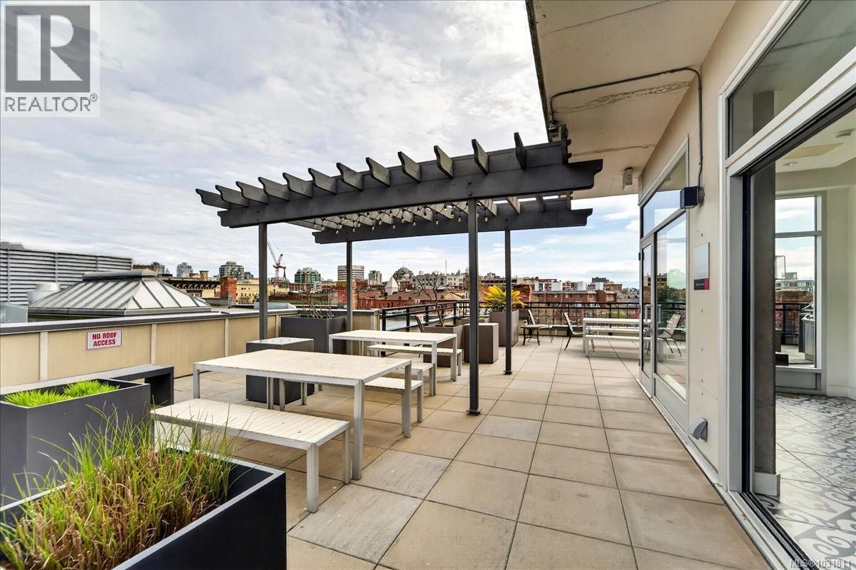 #206 456 PANDORA AVE - 13