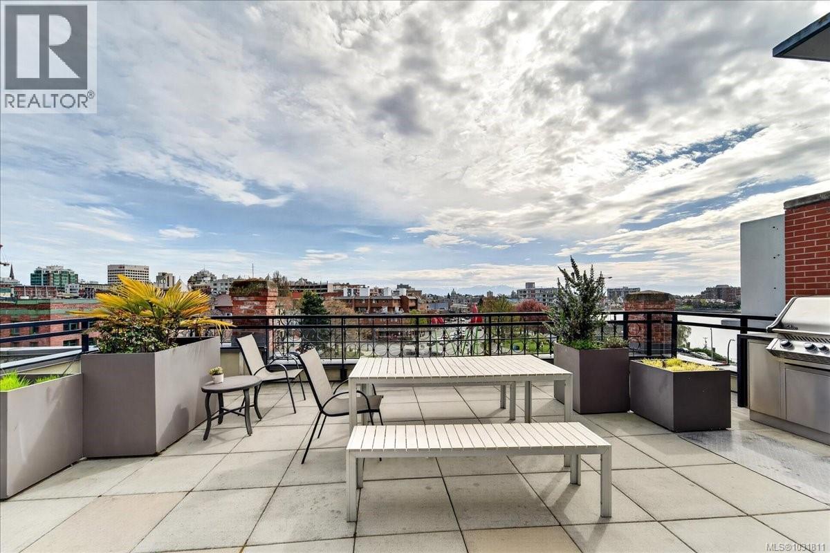 #206 456 PANDORA AVE - 14