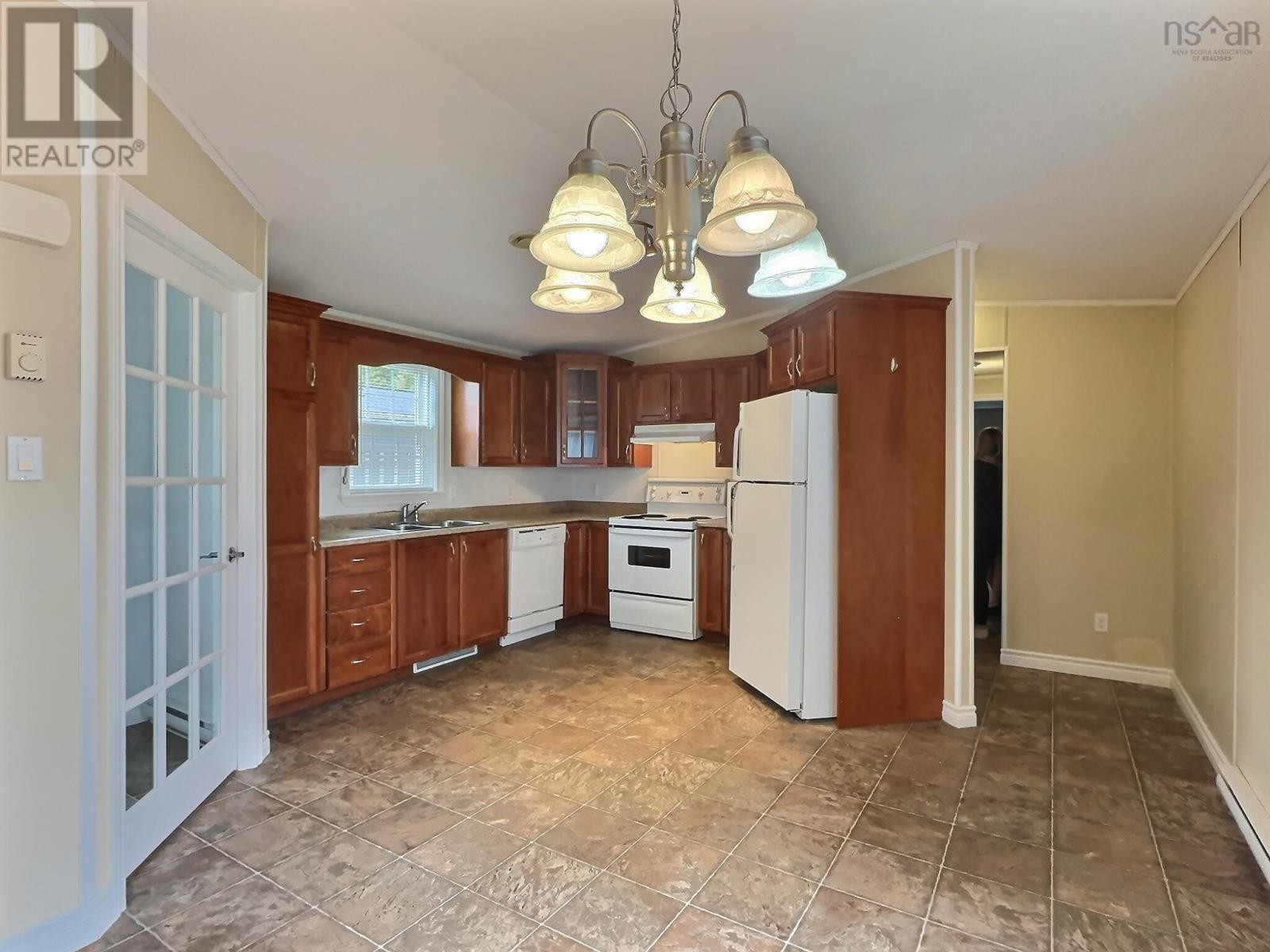 Property 7 of 21 of 25 Pinehurst Street