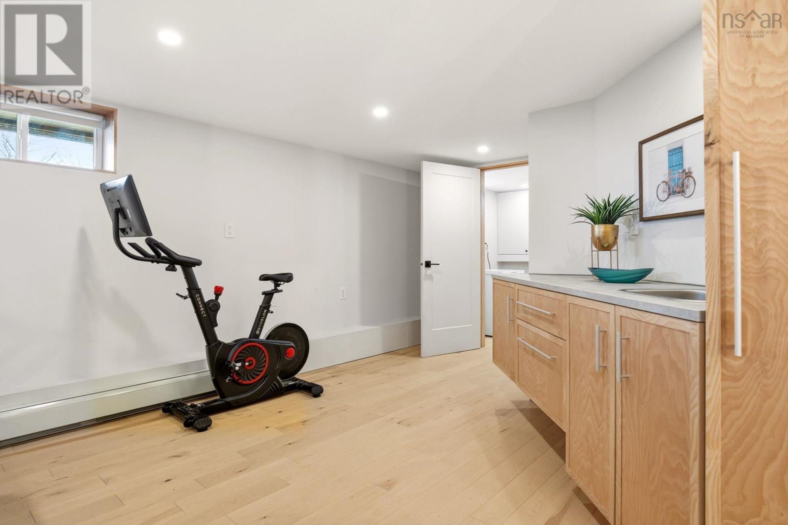 Property 27 of 40 of 5895 Cabot Street