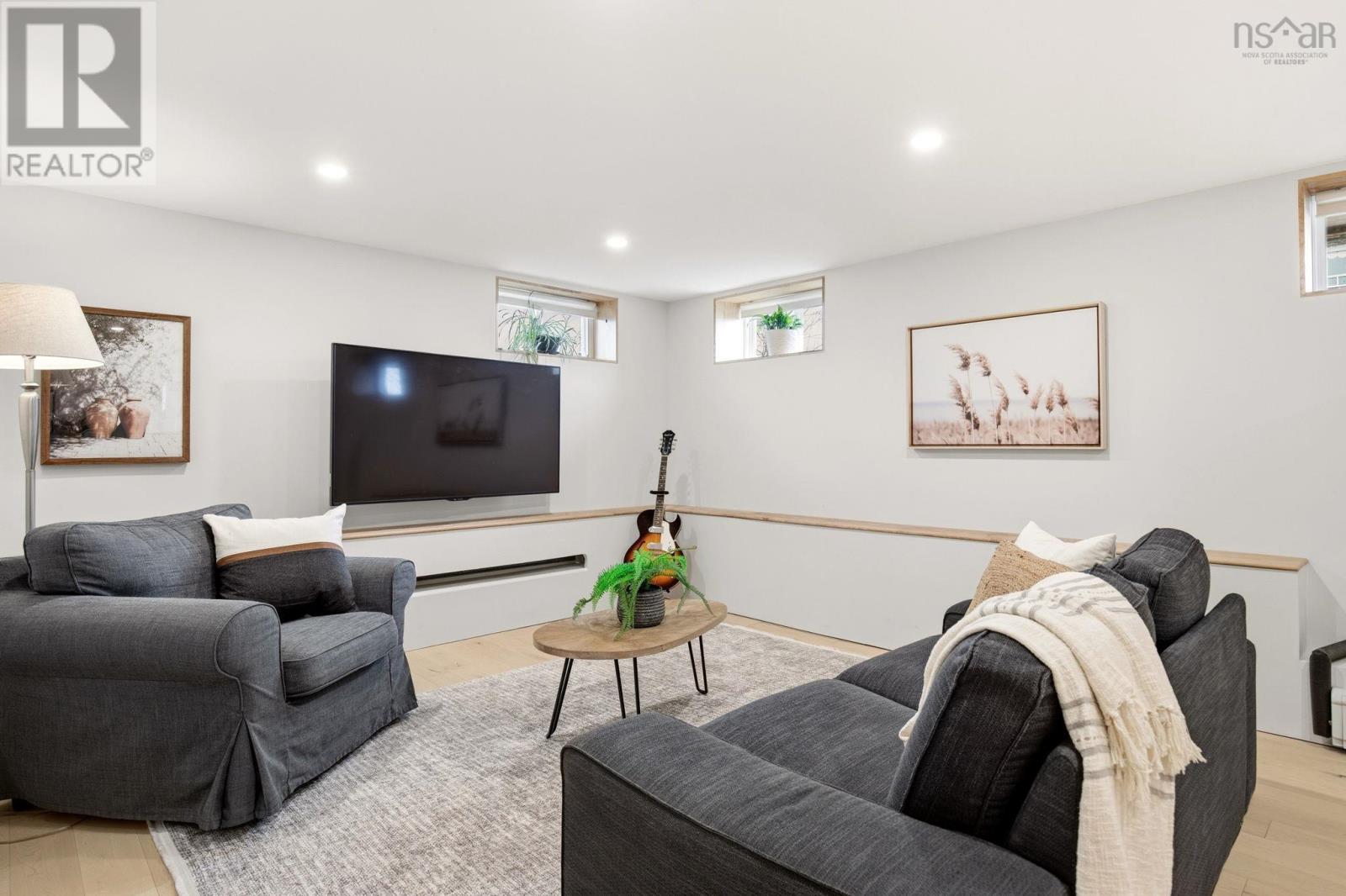 Property 23 of 40 of 5895 Cabot Street