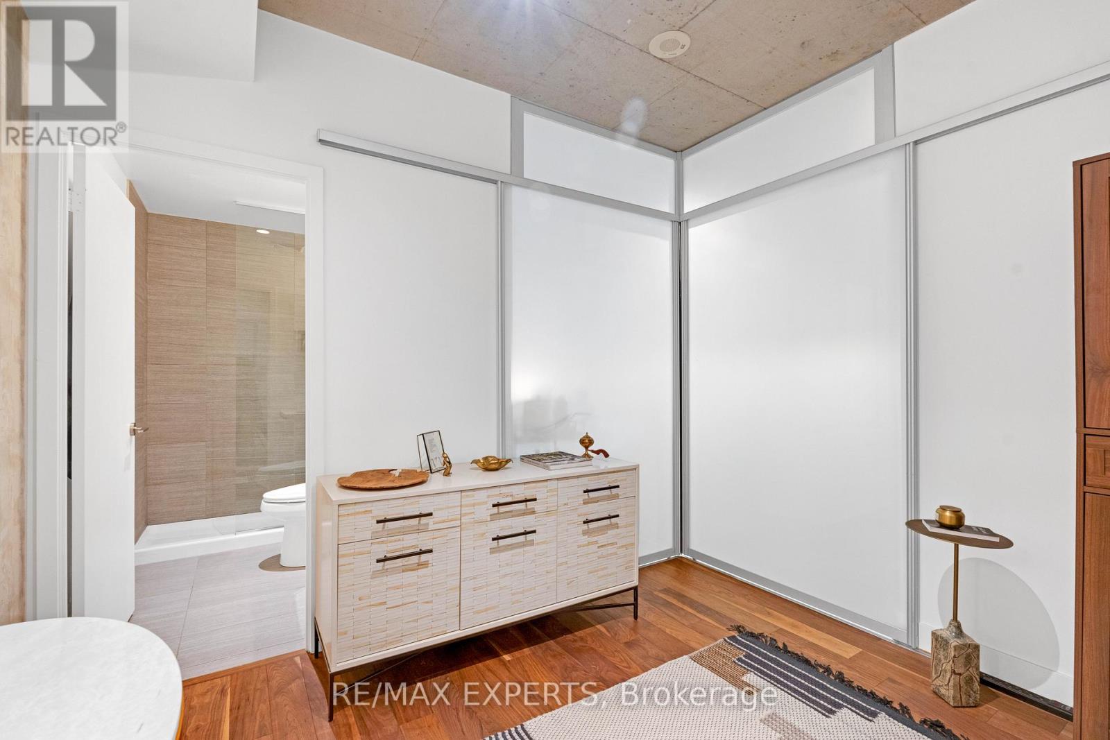 #516 20 GLADSTONE AVENUE - 13