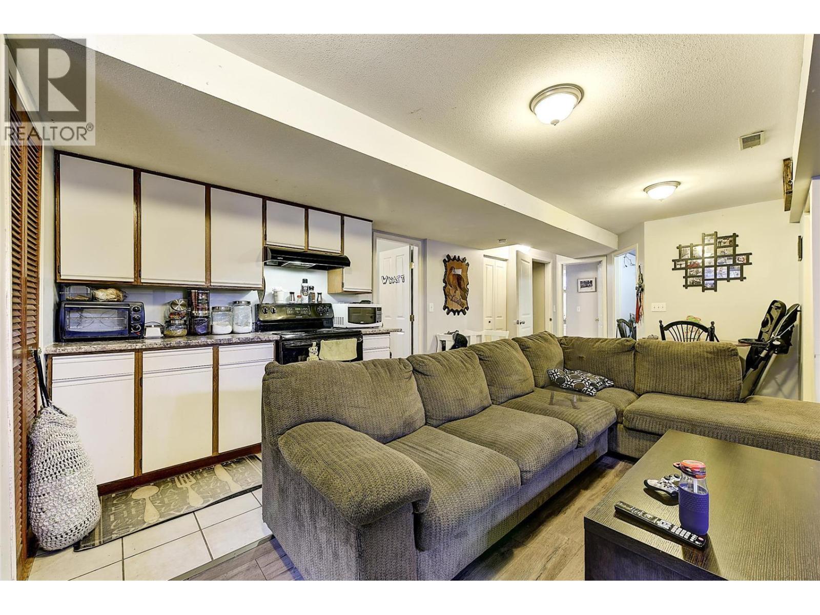 500 Snowsell Street N, Kelowna