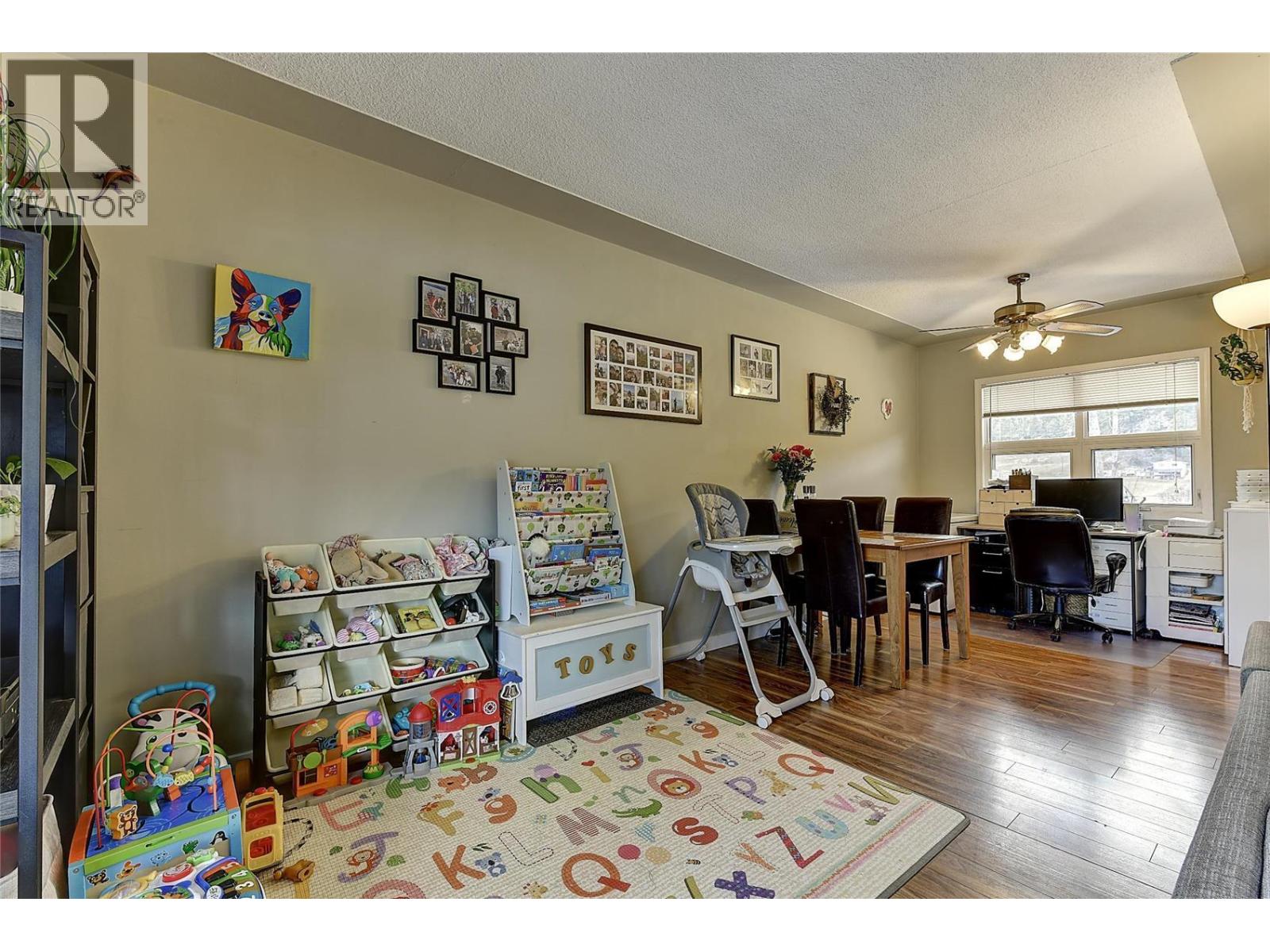 500 Snowsell Street N, Kelowna