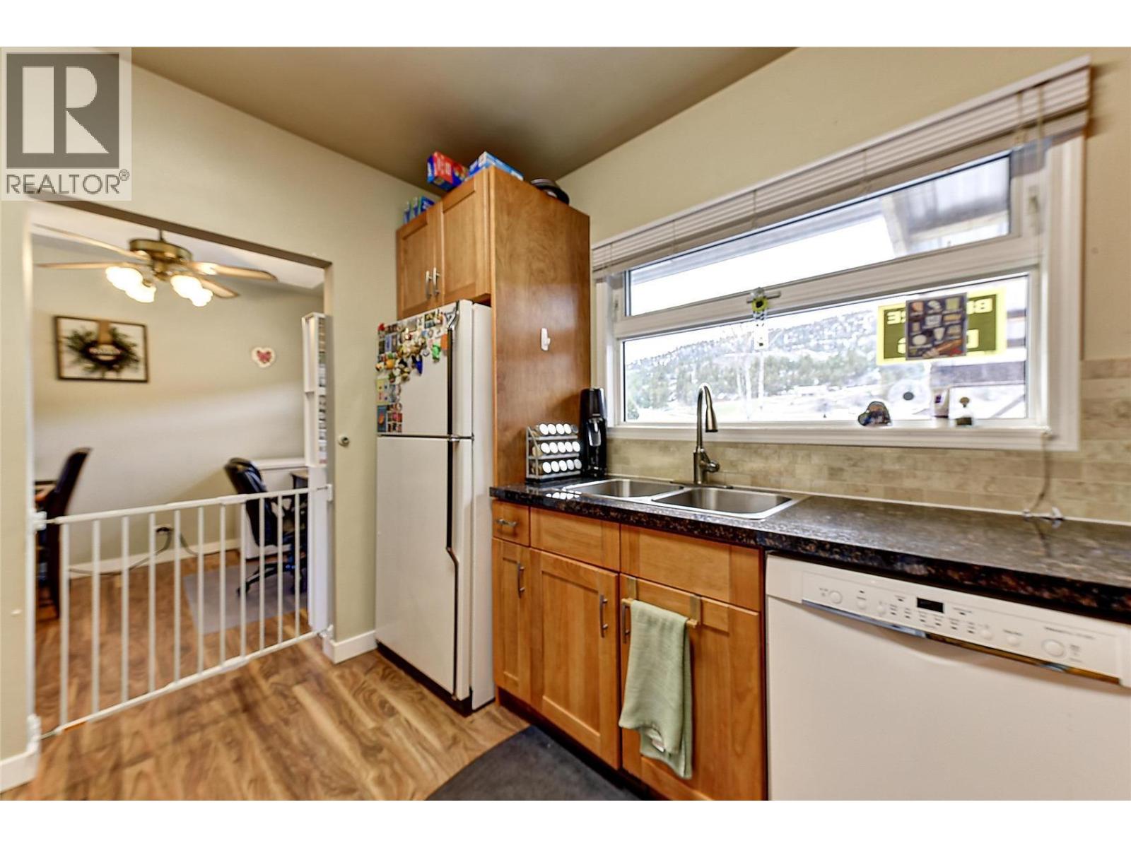 500 Snowsell Street N, Kelowna