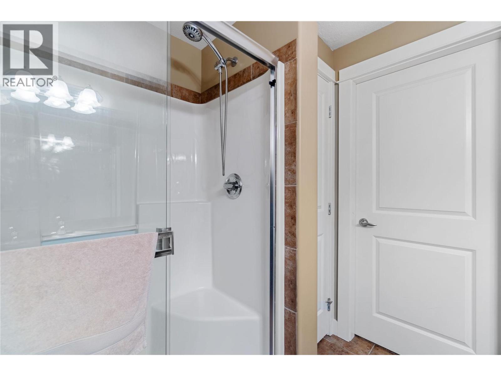 #223 2551 Shoreline Drive - 38
